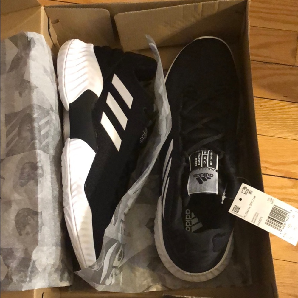 Men’s Adidas Basketball Shoes Size 13